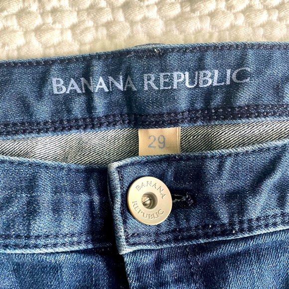 Cutoff Banana Republic shorts. Size 29. - Picture 3 of 4